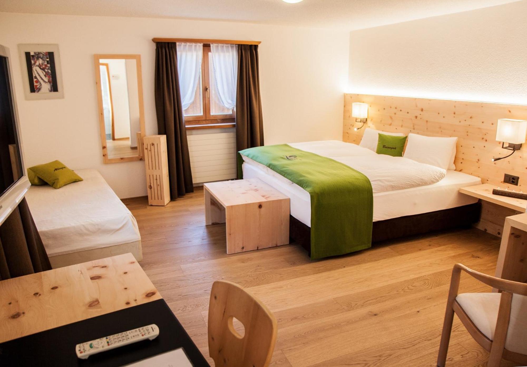 Wellnesshotel Liun B&B Müstair Kültér fotó